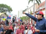Maduro firma la extensión del decreto de emergencia económica