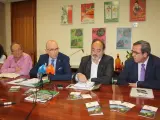 Junta, empresarios y sindicatos inician una campaña de seguridad laboral en el sector agrícola
