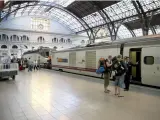 Detenido en la estación de Atocha de Madrid un tren con destino a Badajoz por una avería