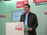 PSOE-A: "Podemos plantea iniciativas irresponsables que pueden acabar con el empleo de más de 300 trabajadores del 112"