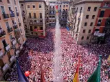 El chupinazo abre 204 horas de fiesta ininterrumpida en Pamplona