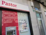 Popular suprime dos direcciones regionales, la de Santiago y la de Pastor de Ourense-Lugo Sur, de modo que quedarán tres