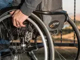 Cocemfe CV censura la "falta de sensibilidad" de las compañías aéreas en dos casos de pasajeros con discapacidad
