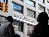 Standard and Poors rebaja a negativa la perspectiva de la deuda rusa