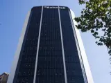 Edificio corporativo del Banco Sabadell en Barcelona.