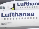 Aviones de Lufthansa aparcados en el aeropuerto de Fráncfort.