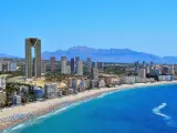 Periodistas e 'influencers' internacionales visitan el 'Benidorm Pride' para promocionar el turismo LGTBI