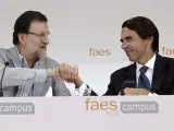 El presidente del Gobierno, Mariano Rajoy, clausuró el campus FAES junto al expresidente José María Aznar.