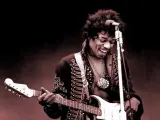 Aunque no te lo creas, Hendrix solía cantar detrás de las cortinas al principio de su carrera. Pensaba que era un guitarrista del montón.