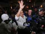 El presidente de Honduras, Juan Orlando Hernández, tras proclamarse ganador de las elecciones presidenciales, de acuerdo con los principales medios de prensa del país y un sondeo a pie de urna.