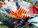 Flores en homenaje a las víctimas del atentado en Barcelona y Cambrils.