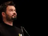 El portavoz adjunto de ERC en el Congreso de los Diputados, Gabriel Rufián, durante un acto de campaña de ERC celebrado en Sabadell.