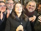 La candidata de Ciudadanos a la presidencia de la Generalitat, Inés Arrimadas, con Albert Rivera tras las elecciones del 21D.