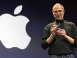 Steve Jobs durante el lanzamiento del iPhone en 2007