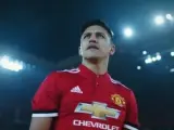 El futbolista chileno Alexis Sánchez vestido con la camiseta del Manchester United.