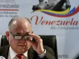 Fotografía de archivo de junio de 2017 del embajador de Venezuela en España, Mario Isea.