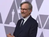 Steven Spielberg acude a la comida de nominados de la 90ª edición de los Óscar.