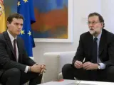 Rajoy recibe en la Moncloa a Rivera para hacer balance del 1-O.