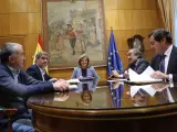 Reunión de los agentes sociales con la ministra de empleo, Fátima Báñez