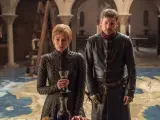 Lena Headey, como Cersei Lannister, y Nikolaj Coster-Waldau, como Jaime Lannister, en otro pasaje de la séptima temporada de Juego de Tronos.