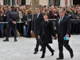 Soraya Saénz de Santamaría y Juan Ignacio Zoido a su llegada al funeral.