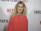 Barrymore tiene dos hijos y se ha casado tres veces, pero también se siente atraída por las mujeres: "Siempre me he considerado bisexual. Me encanta el cuerpo de una mujer. Estar con una mujer es como explorar tu propio cuerpo a través de otra persona", subrayó en una entrevista.