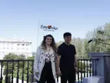 Los cantantes Amaia y Alfred posan antes de ir a Lisboa para Eurovisión