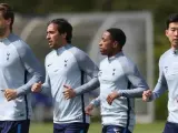 Fernando Llorente, Raúl, Walker-Peters y Son, en el entrenamiento del Tottenham Hotspur.