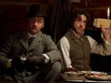 Jude Law y Robert Downey Jr. en 'Sherlock Holmes: Juego de sombras'.