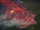 La lava del volcán Kilauea, en Hawái, arrasa todo lo que encuentra a su paso.