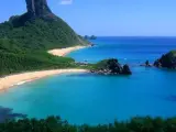 Imagen de la isla Fernando de Noronha, ubicada en el remoto archipi&eacute;lago hom&oacute;nimo, al norte de Brasil.