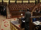 El presidente del Gobierno, Mariano Rajoy, responde una pregunta durante una sesión de control de la oposición en el Congreso.