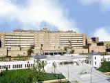 El Hospital Virgen del Rocío de Sevilla, donde la hija recibe el tratamiento.