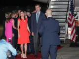 Los Reyes de España, Felipe y Letizia, llegan a Nueva Orleans, primera escala de una gira por Estados Unidos que les va a llevar también a San Antonio y a Washington, donde serán recibidos por el presidente estadounidense, Donald Trump.