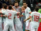 Jugadores españoles celebran el 1-0 durante el partido Irán-España, del Grupo B del Mundial de Fútbol de Rusia 2018.