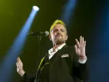 El cantante nació como Luis Miguel González Bosé el 3 de abril de 1956 en Panamá.