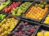 Fruta en un establecimiento de venta.
