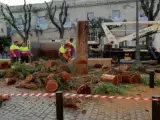 'Salva tus árboles' protesta frente al Ayuntamiento de Sevilla para reivindicar el fin de las talas