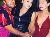 Tiffany Trump visitó el club de playa Mykonos de Lindsay Lohan, y los dos terminaron trenzándose el cabello.