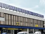 Entrada de pasajeros al aeropuerto de Berlín-Schoenefeld.