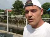 Captura del vídeo en el que Frank Cuesta denuncia que le dejan animales muertos en su casa en Tailandia.