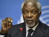 Kofi Annan durante una rueda de prensa ofrecida en la sede de las Naciones Unidas en Ginebra.