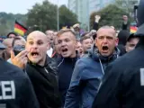 Manifestantes ultraderechistas en la protesta de este 1 de septiembre en Chemnitz, en el estado alemán de Sajonia.