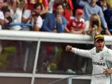 Lewis Hamilton celebra su victoria en el GP de Italia.