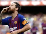 Leo Messi celebra un tanto con la camiseta del Barcelona.