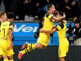 Alcácer celebra un gol con el Borussia Dortmund.