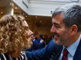 La ministra de Política Territorial Meritxell Batet y el presidente de Canarias Fernando Clavijo este miércoles en el Senado.