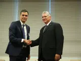 Pedro Sánchez con el presidente de Cuba Miguel Díaz-Canel