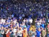 Los aficioandos del Birmingham City celebran la permanencia en Championship