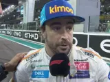 Alonso, atendiendo al micrófono de David Coulthard tras su última carrera en la Fórmula 1.